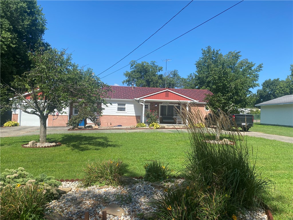 1101 N Rector Avenue Property Photo 2