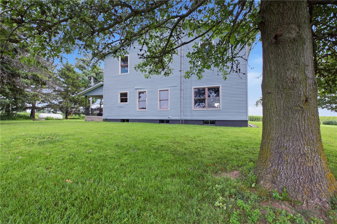 439 County Road 200 E Avenue Property Photo 3
