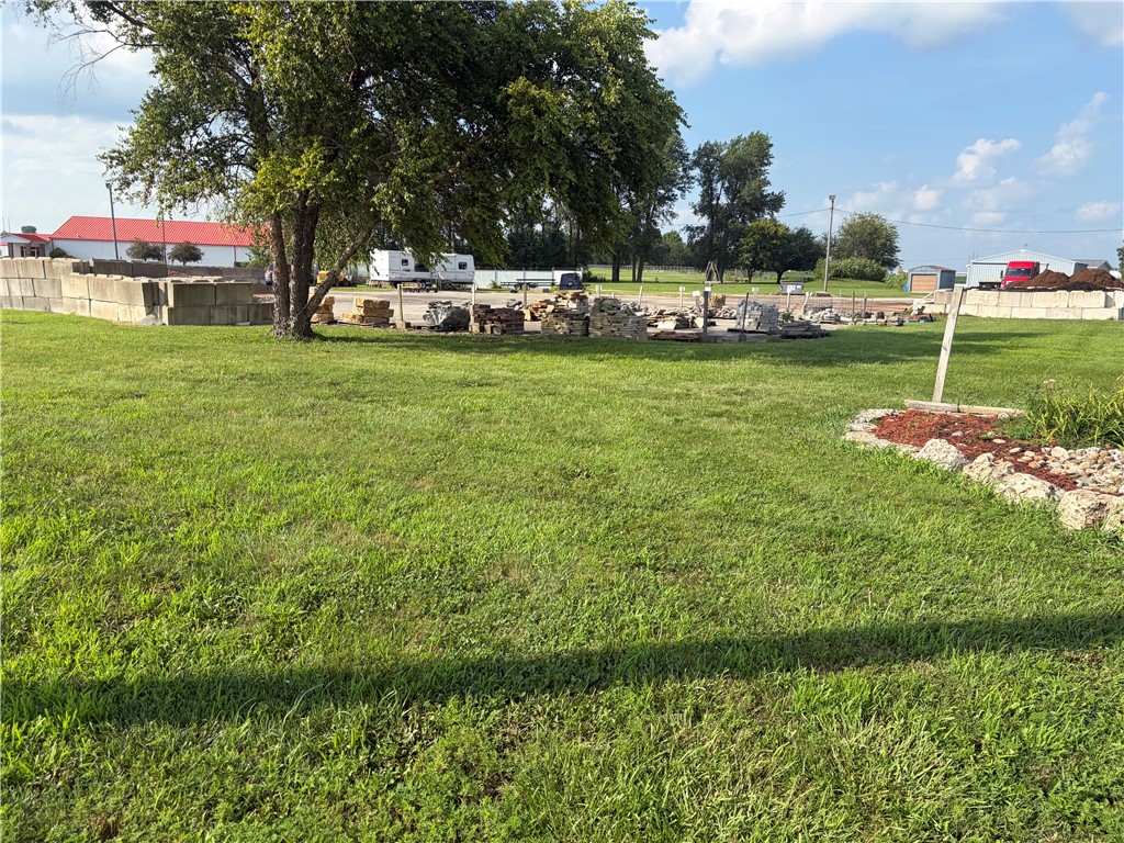 2510 Nw 121 Route Property Photo 2