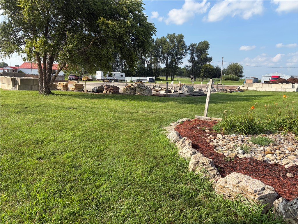 2510 Nw 121 Route Property Photo 4