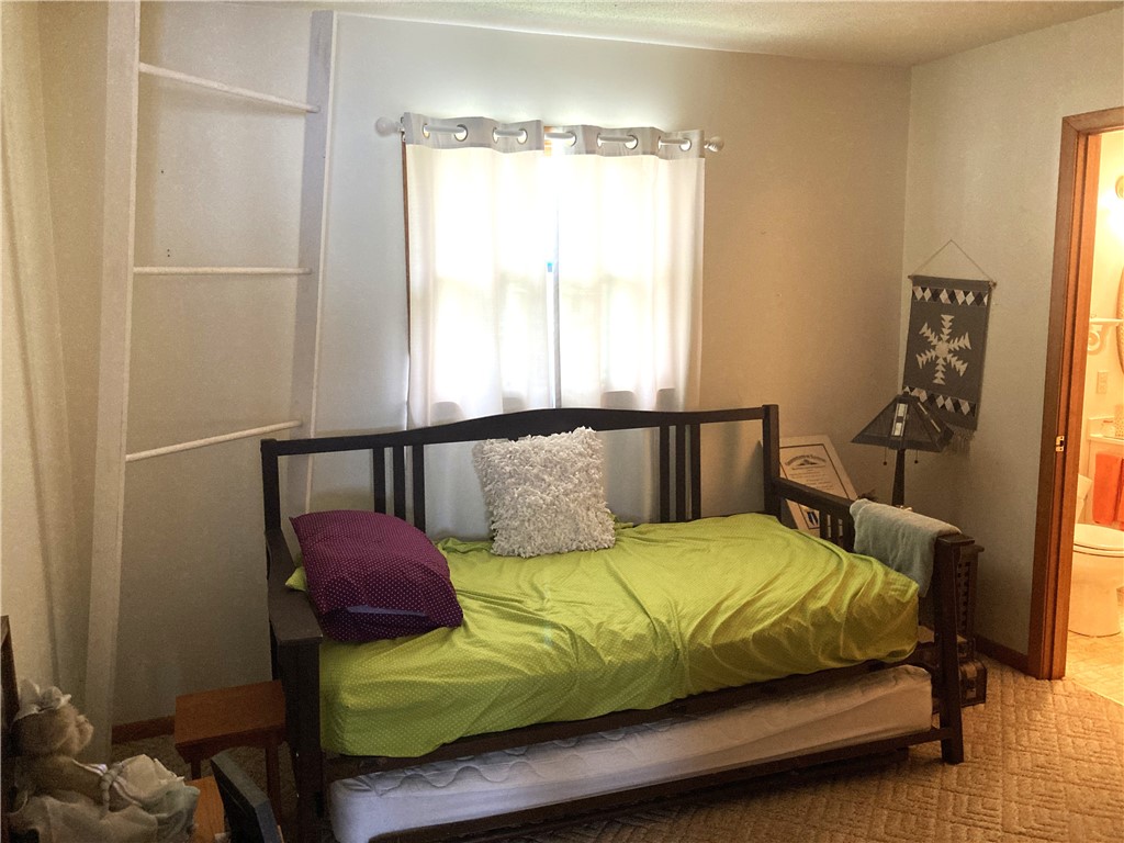 806 S Poplar Street Property Photo 13