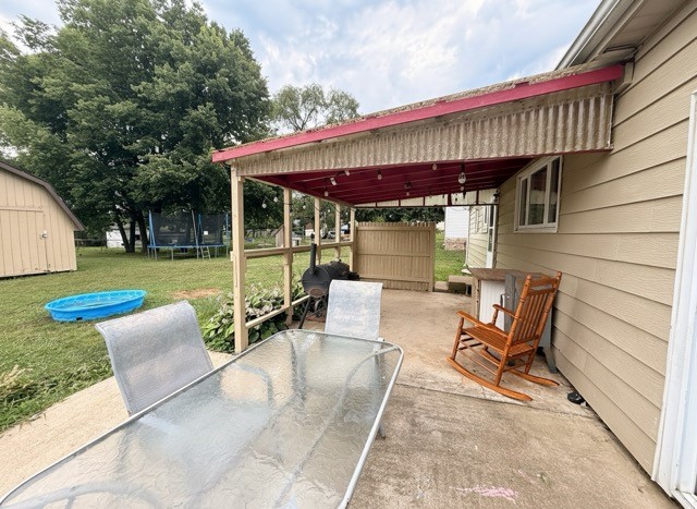214 Henderson Street Property Photo 4