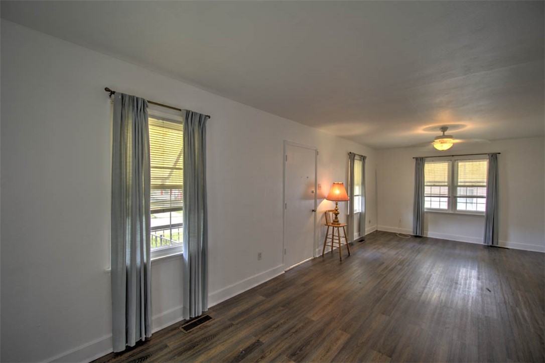 1220 Marietta Street Property Photo 4