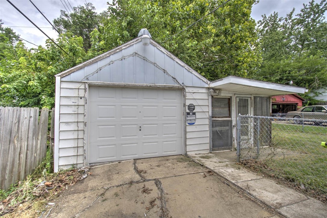 1220 Marietta Street Property Photo 20
