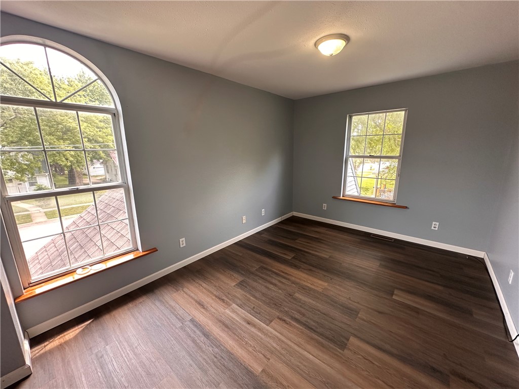 705 S Maple Street Property Photo 15