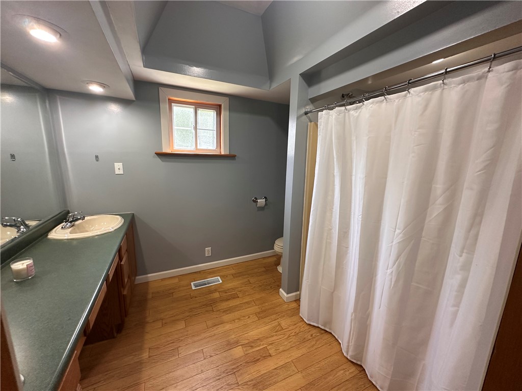 705 S Maple Street Property Photo 16