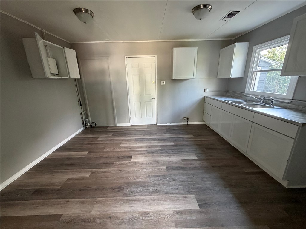 1317 Fairview Avenue Property Photo 3