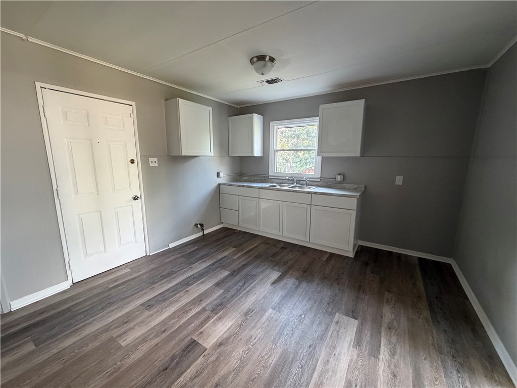 1317 Fairview Avenue Property Photo 5