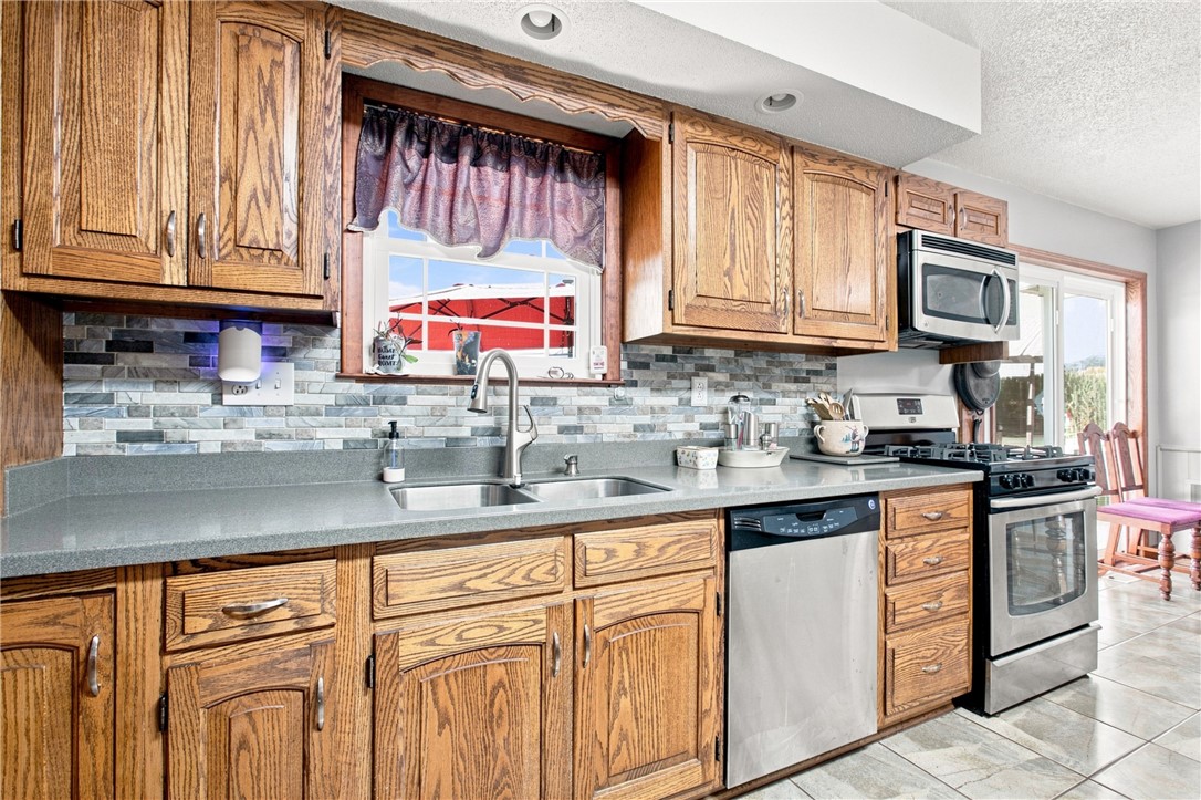 1710 Paradise Road Property Photo 8
