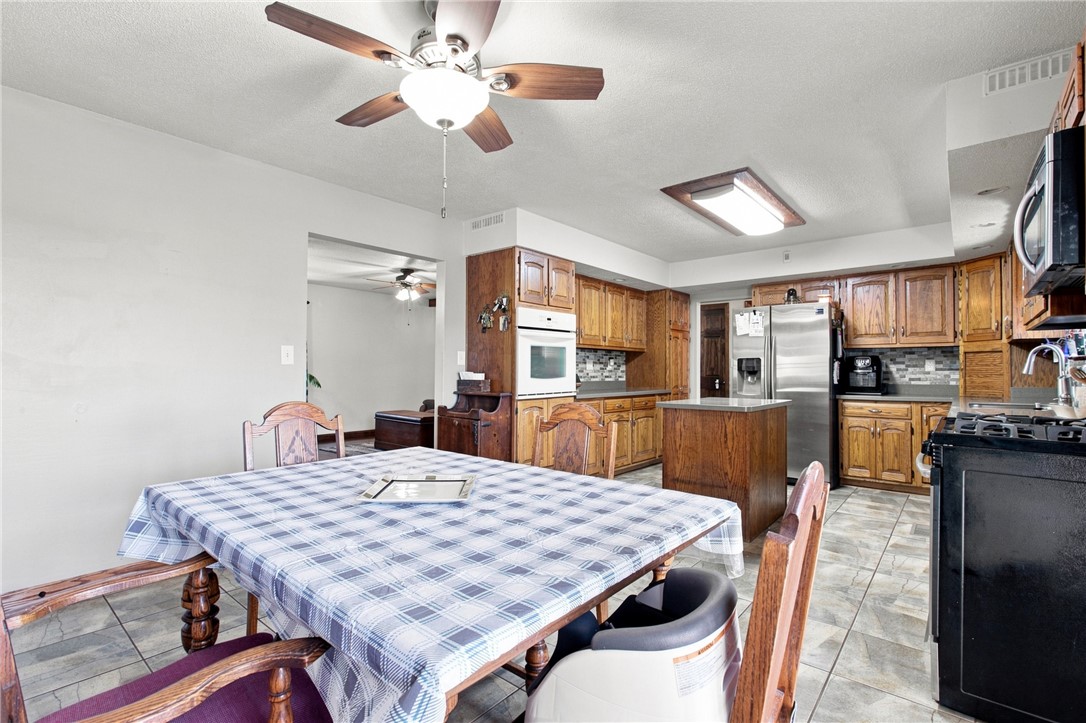 1710 Paradise Road Property Photo 11