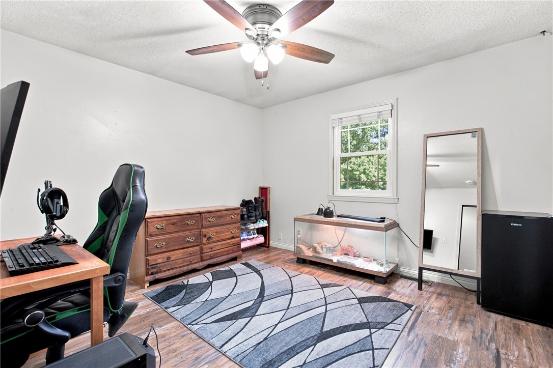 1710 Paradise Road Property Photo 14