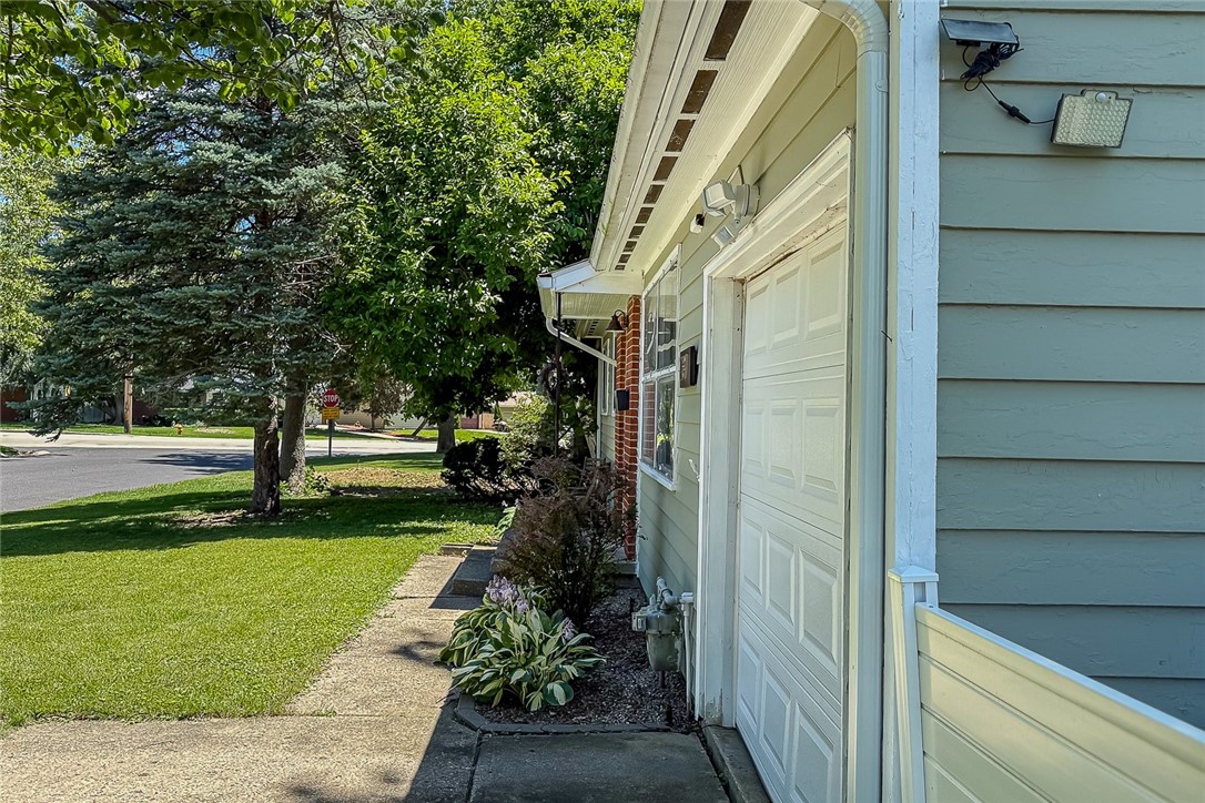 1407 Fairlawn Drive Property Photo 4