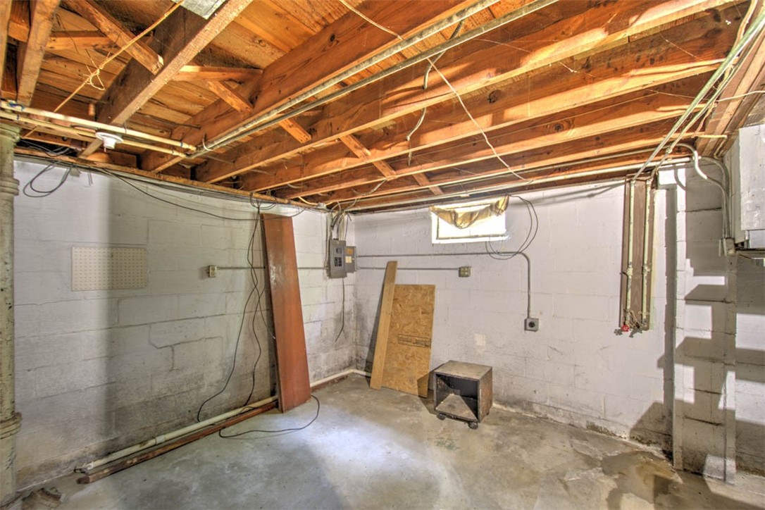 1966 N Lowber Street Property Photo 14