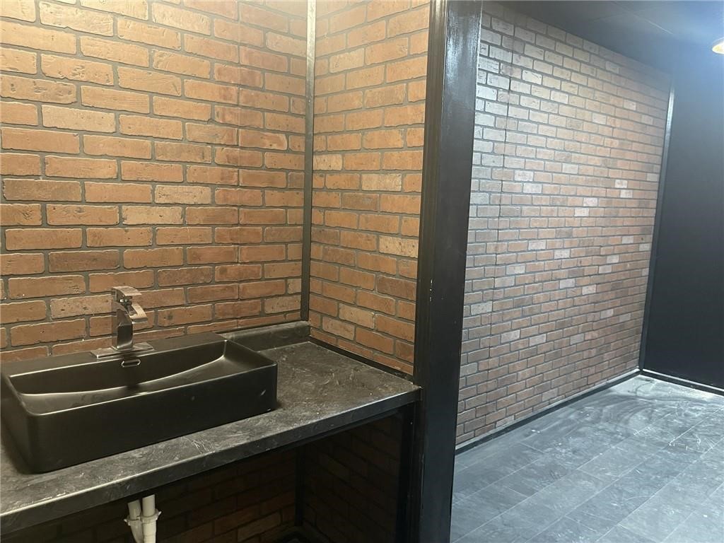 1423-1427 E Mound Road Property Photo 12