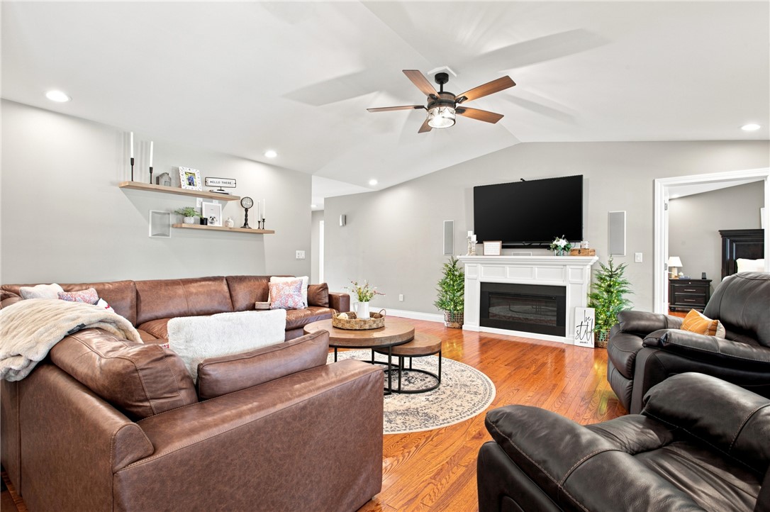 1117 Polk Avenue Property Photo 7