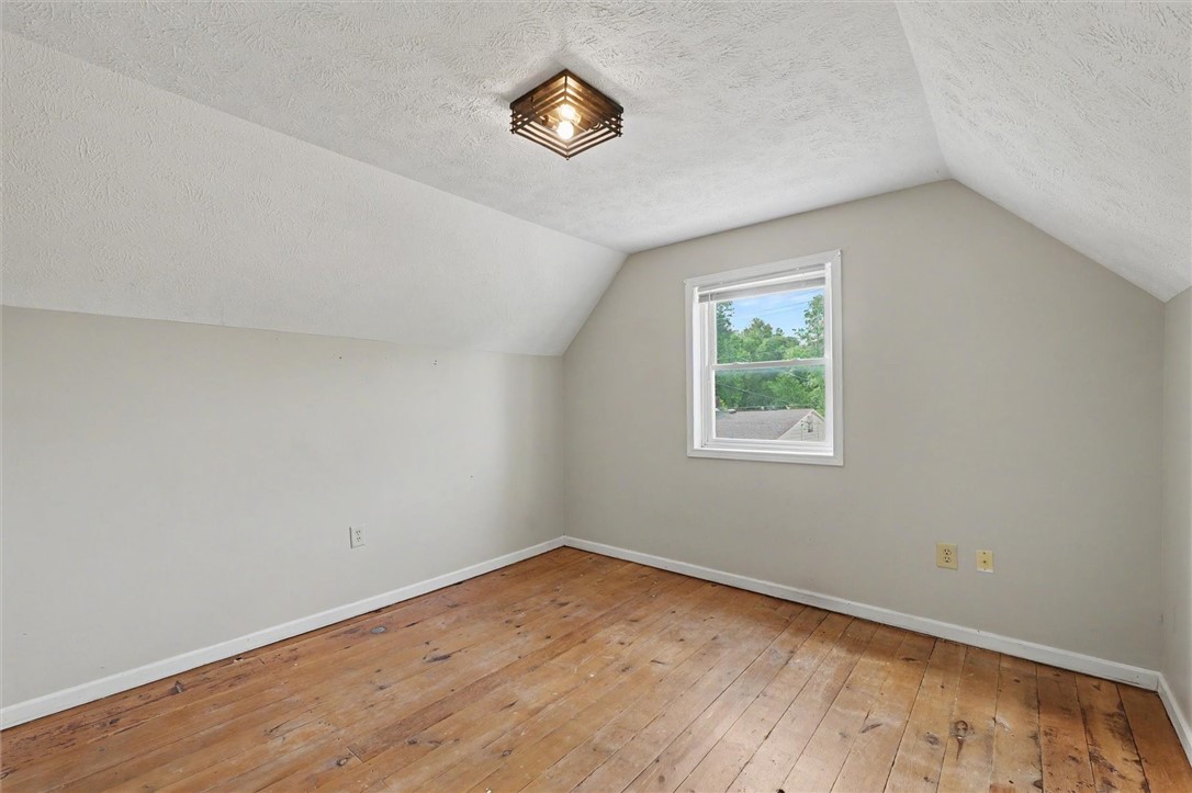 708 W Water Street Property Photo 18
