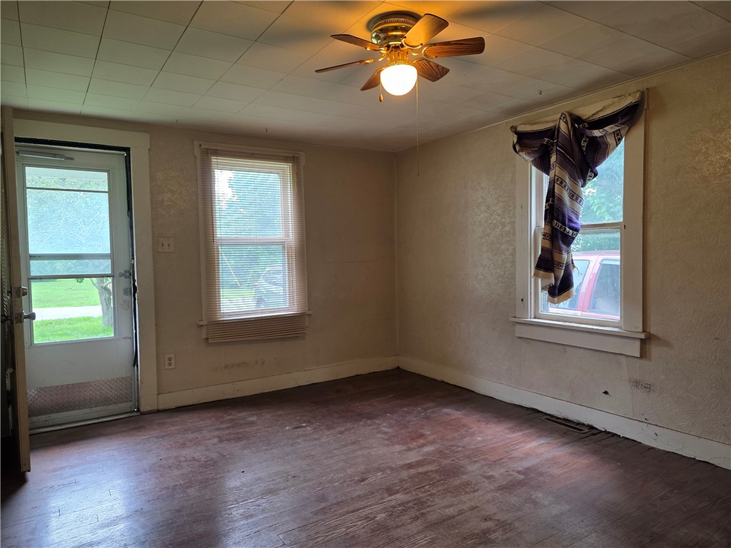 3820 E Grand Avenue Property Photo 11