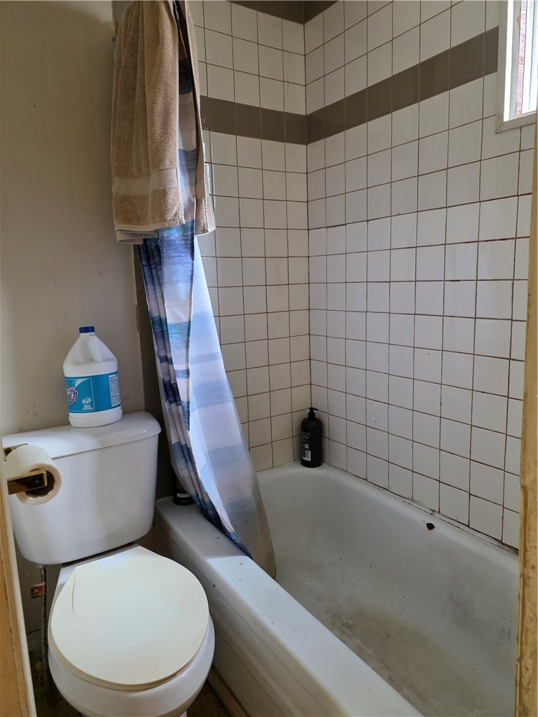 3820 E Grand Avenue Property Photo 21
