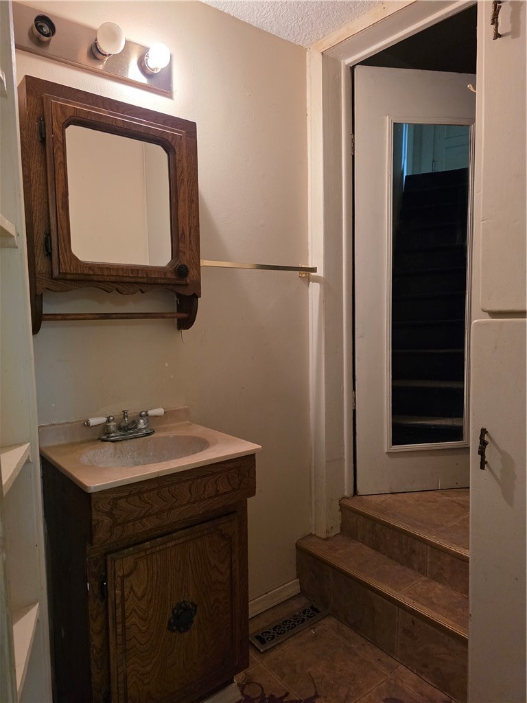 3820 E Grand Avenue Property Photo 22