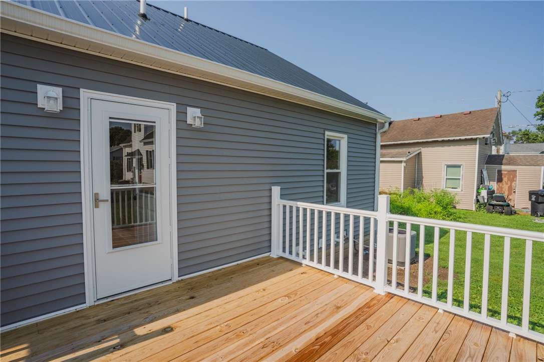 304 Saint Anthony Avenue Property Photo 9