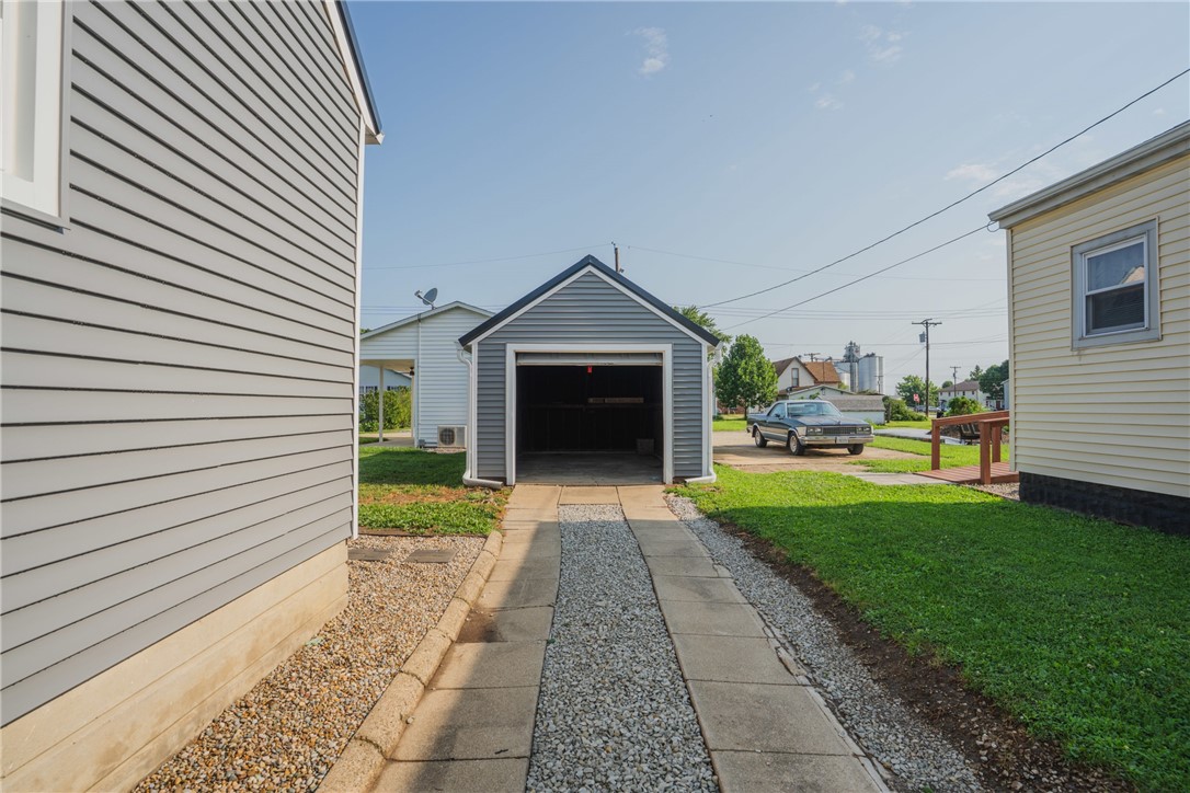 304 Saint Anthony Avenue Property Photo 11