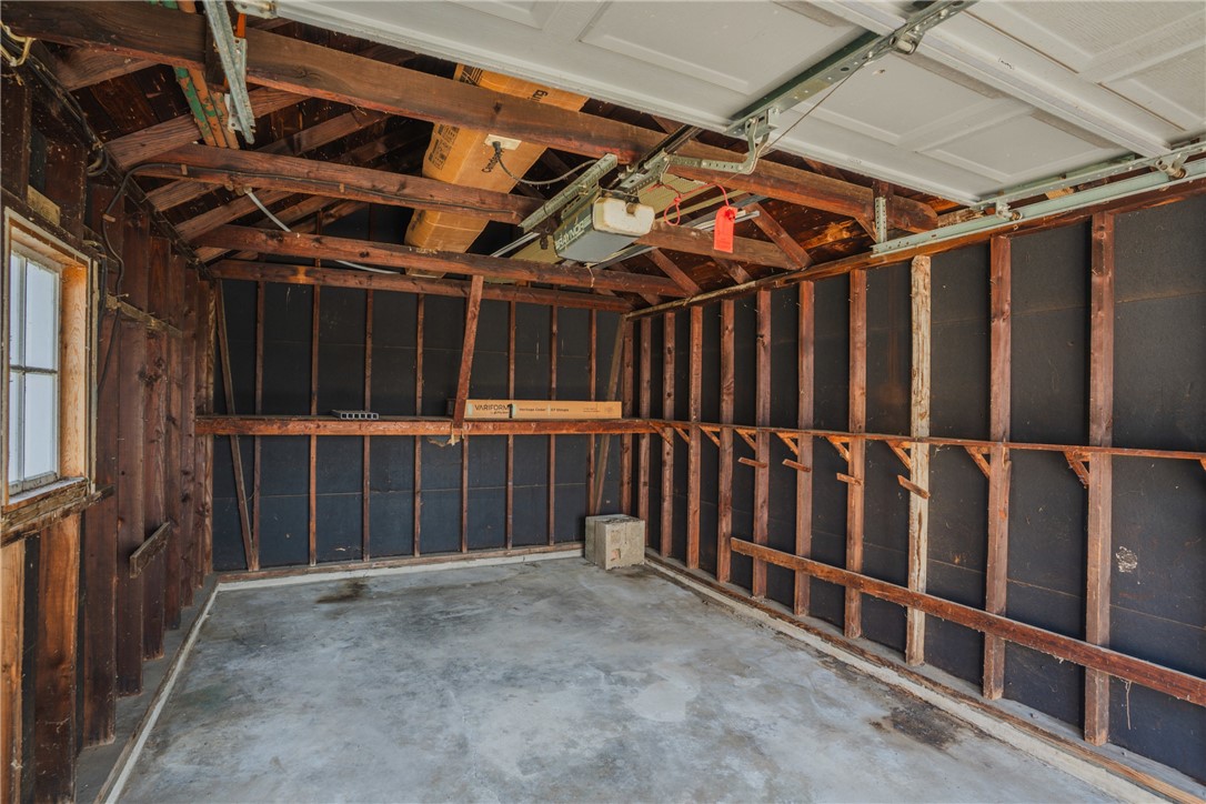 304 Saint Anthony Avenue Property Photo 13