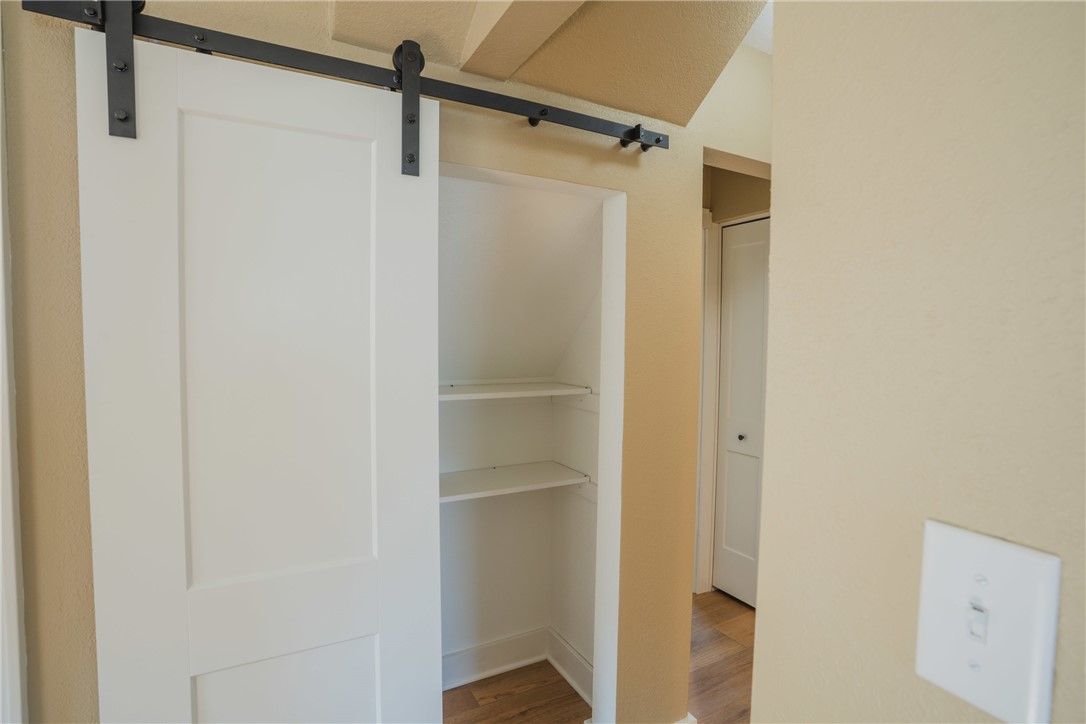 304 Saint Anthony Avenue Property Photo 20