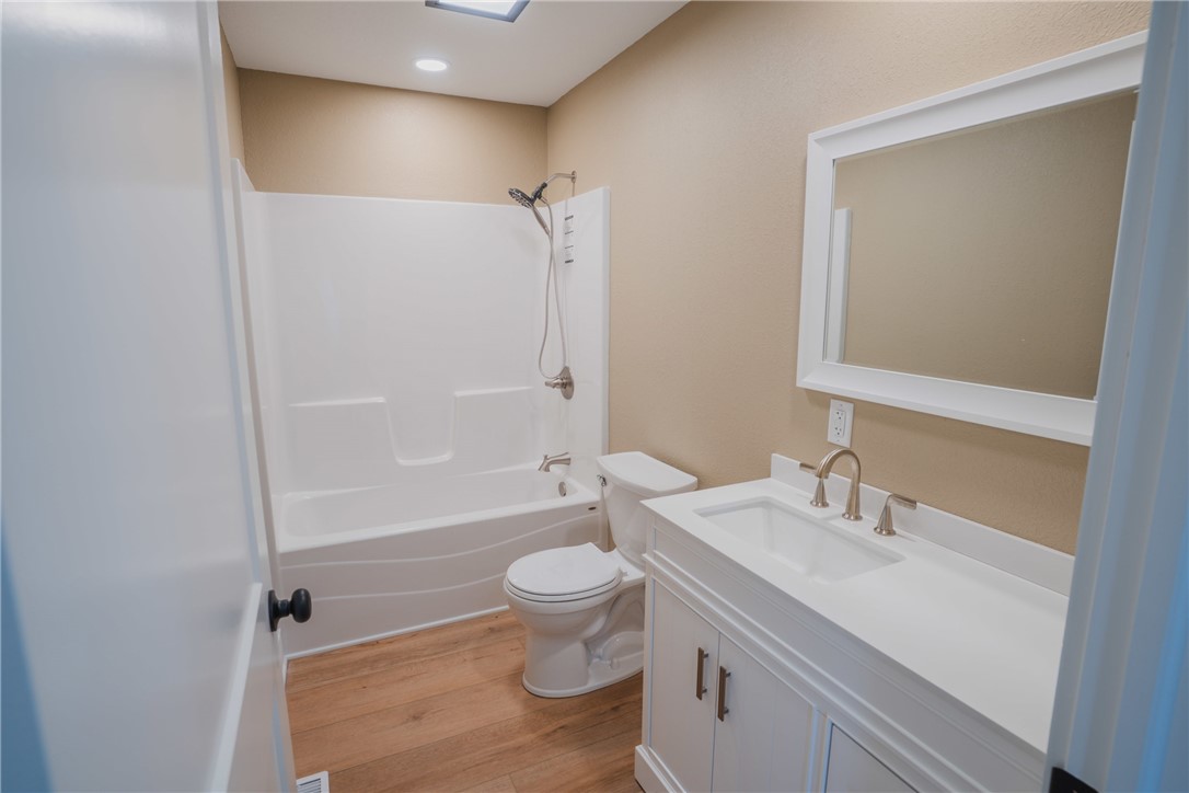 304 Saint Anthony Avenue Property Photo 21