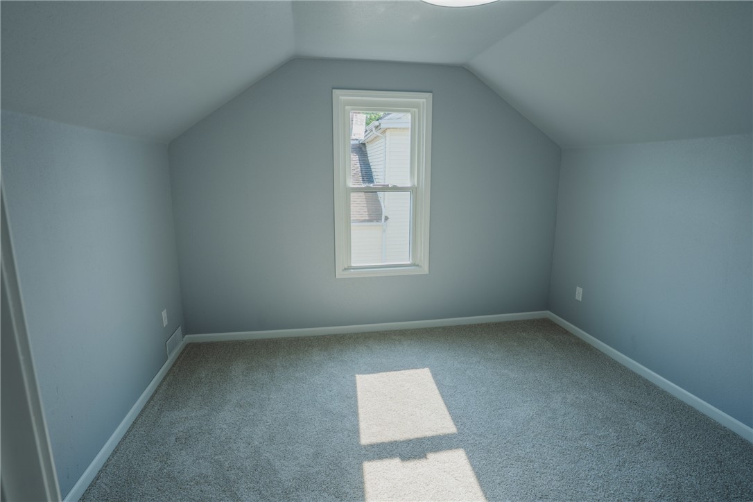 304 Saint Anthony Avenue Property Photo 34