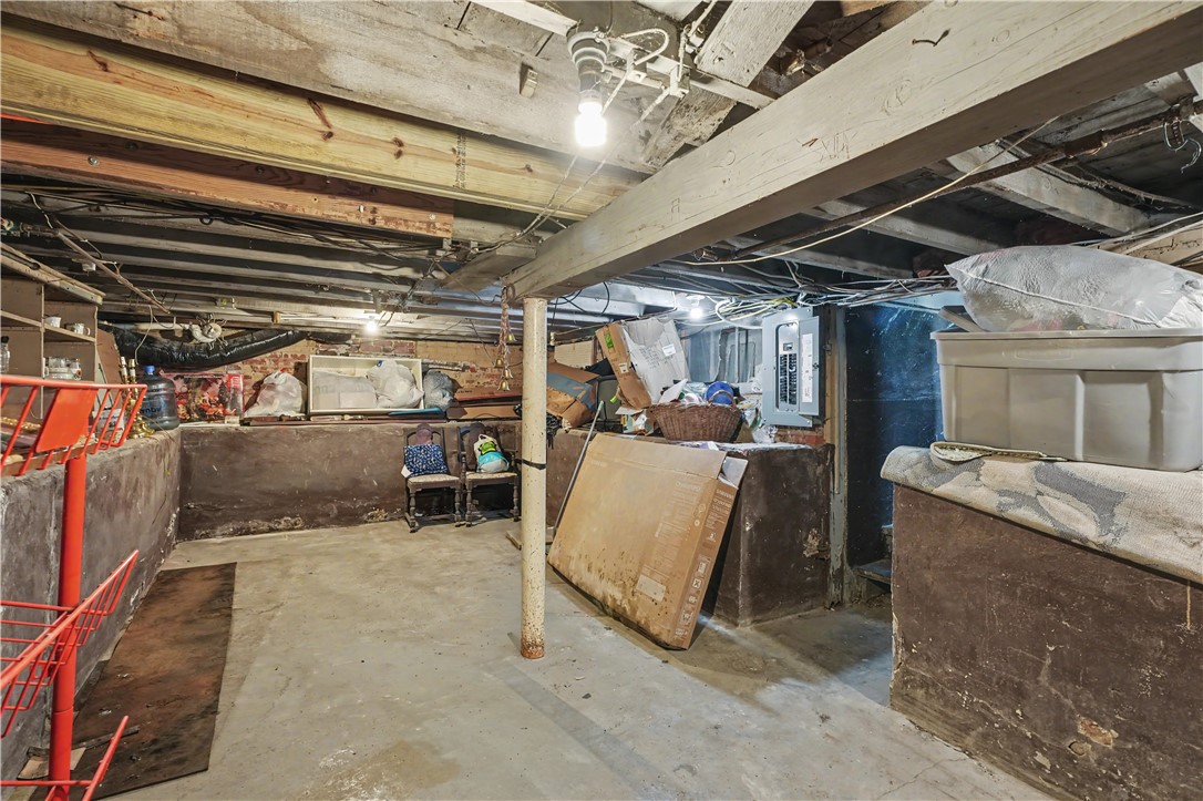 319 Main Street Property Photo 44