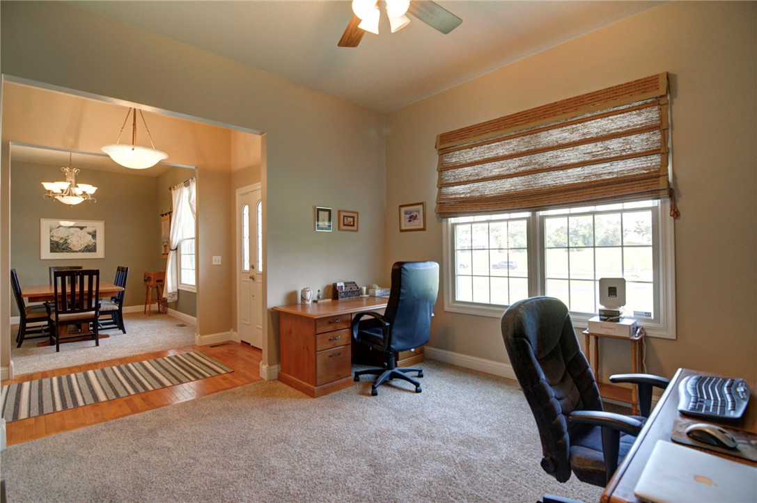 5425 River Bluff Court Property Photo 6