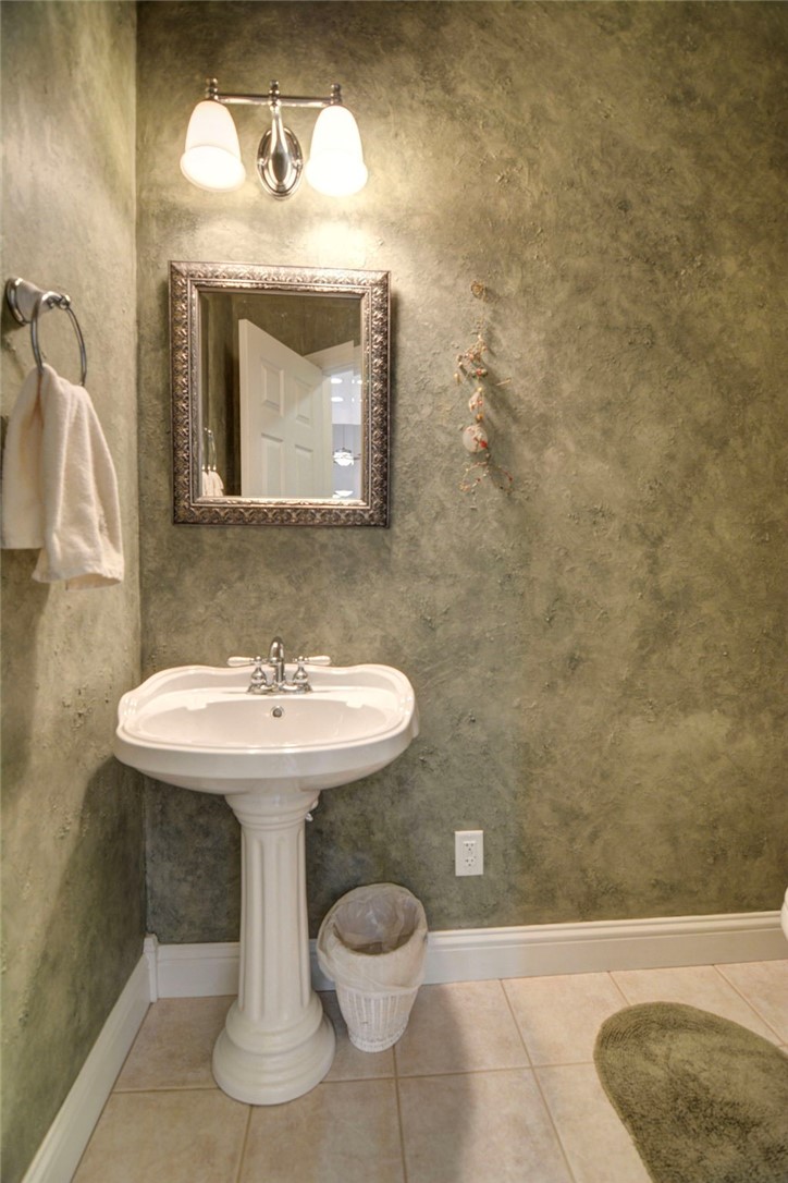 5425 River Bluff Court Property Photo 25