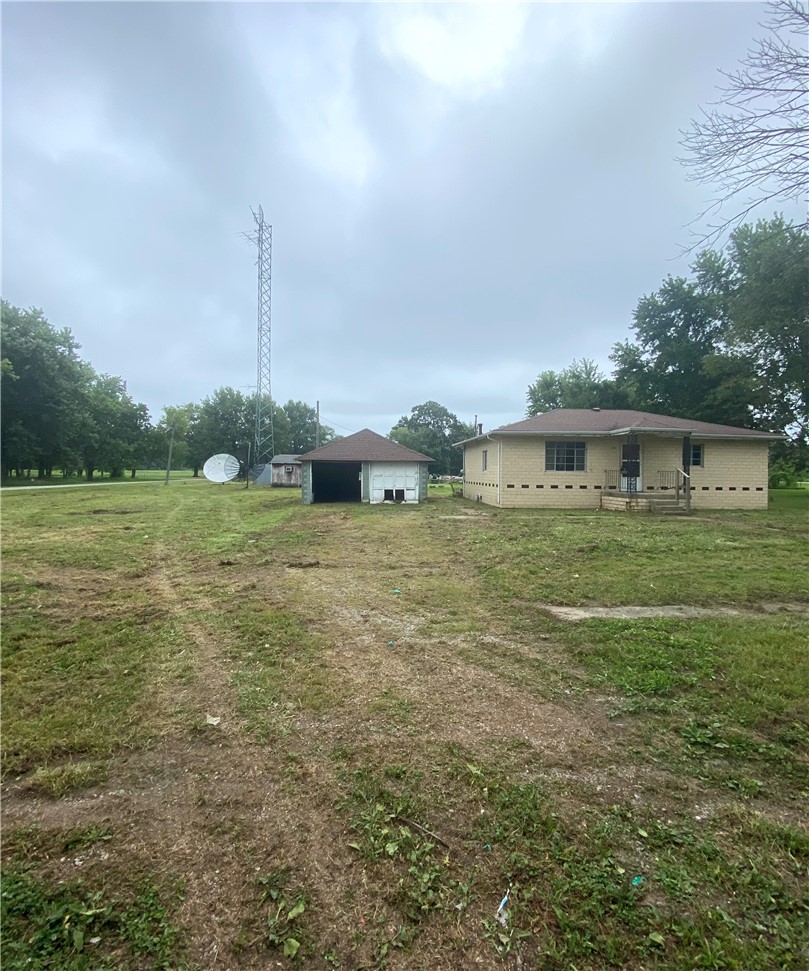 303 7th Street Property Photo 2