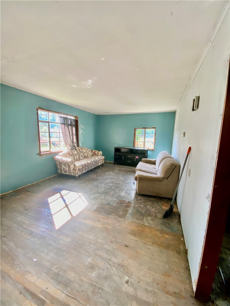 303 7th Street Property Photo 11