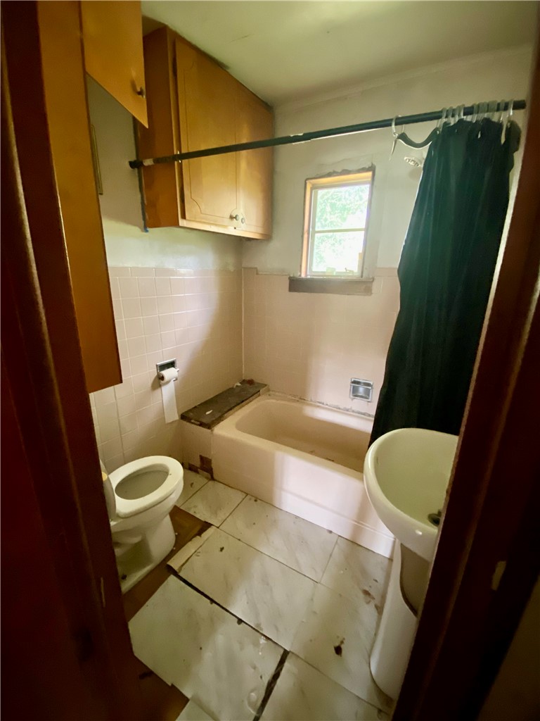 303 7th Street Property Photo 15