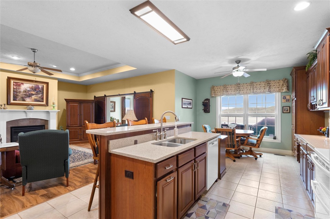 3805 Freedom Boulevard Property Photo 18