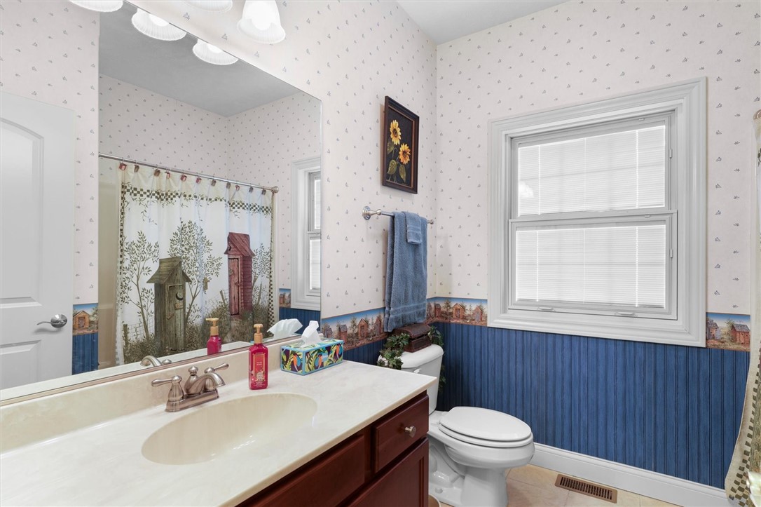 3805 Freedom Boulevard Property Photo 25