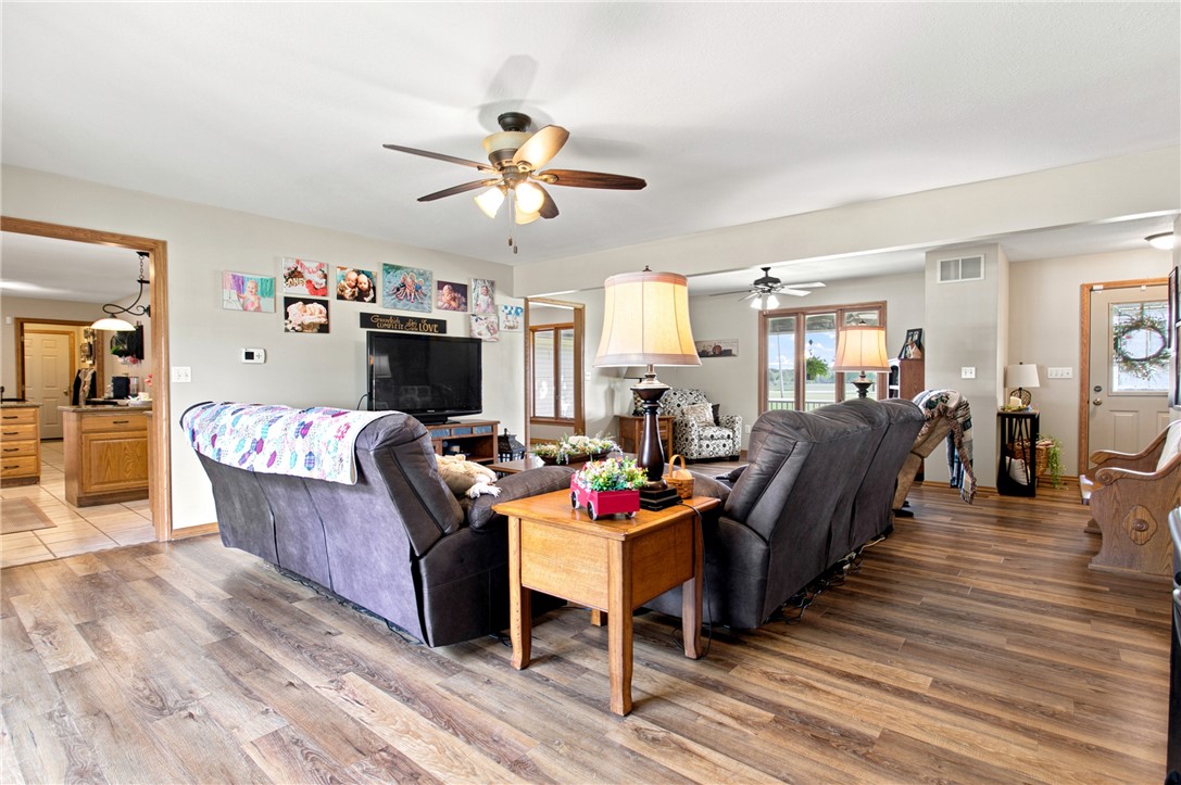 1002 Cr 1125n Property Photo 13