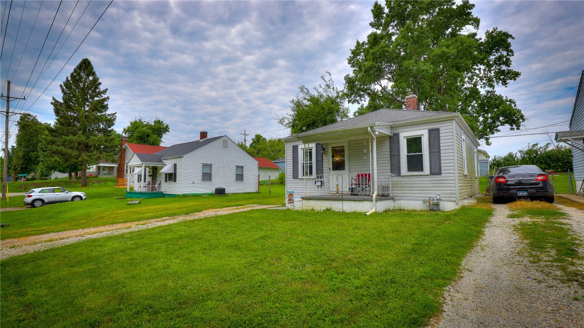 621 N Moffet Lane Property Photo 1