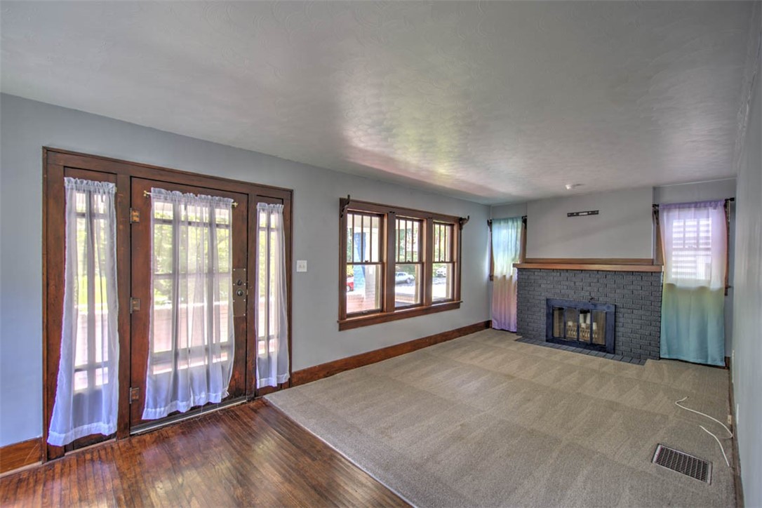 1344 W Sunset Avenue Property Photo 4