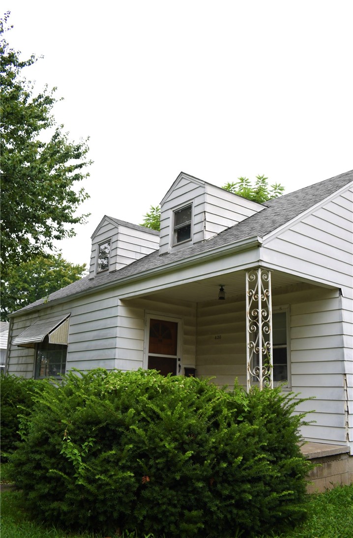 430 E Pierson Avenue Property Photo 2