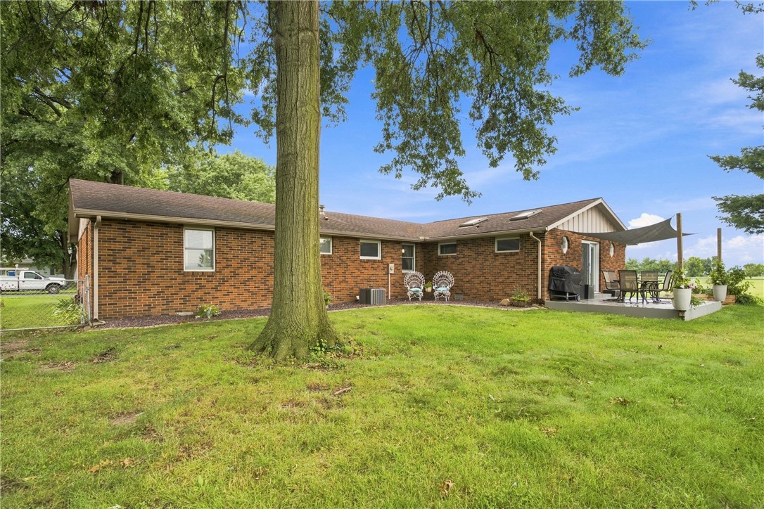 1208 N Martin Street Property Photo 6