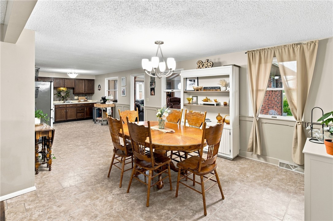 1208 N Martin Street Property Photo 14