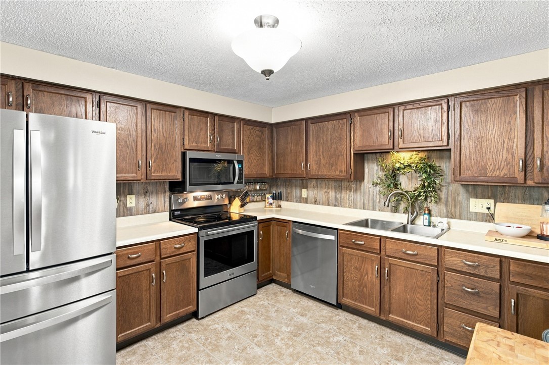 1208 N Martin Street Property Photo 18