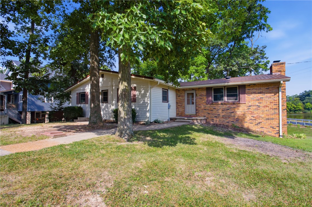 15981 N Hillcrest Drive Property Photo 1
