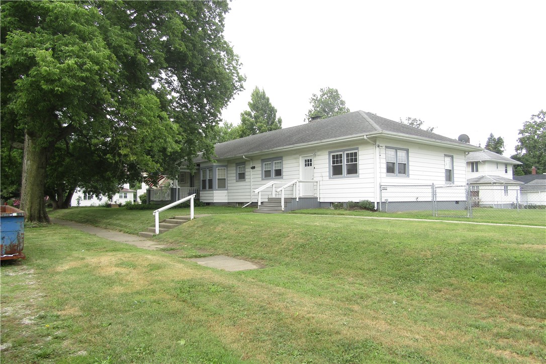 216 Maple Street Property Photo 1