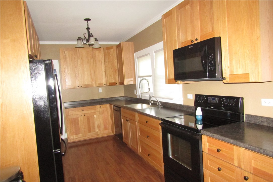216 Maple Street Property Photo 5