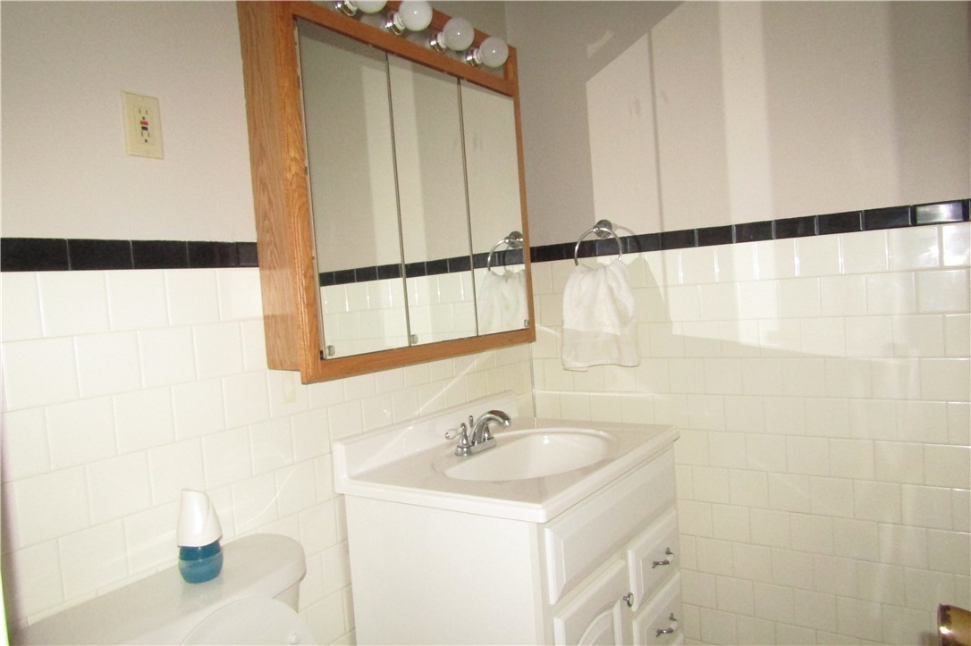 216 Maple Street Property Photo 12