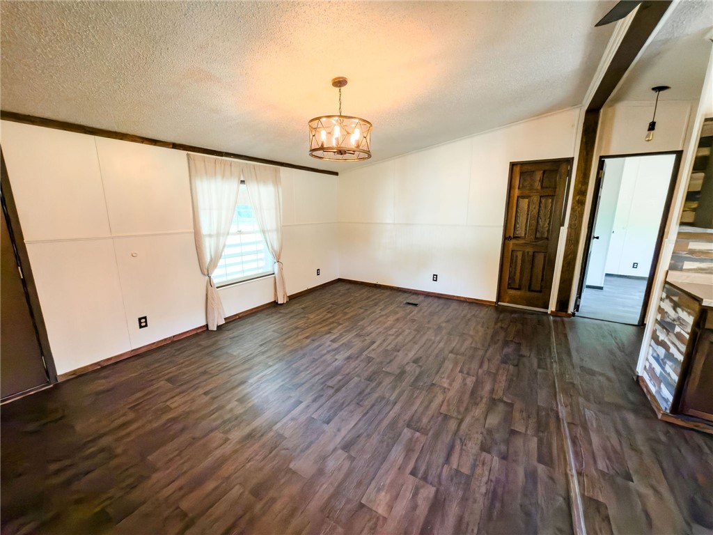 20566 Francis Drive Property Photo 5