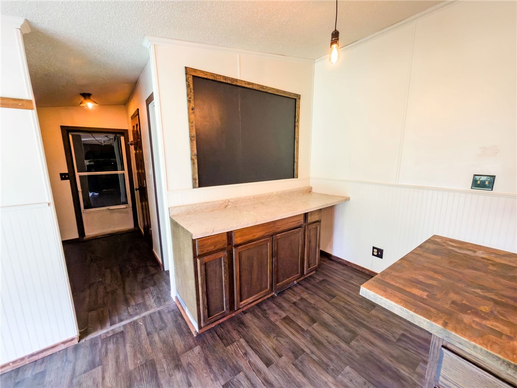 20566 Francis Drive Property Photo 11